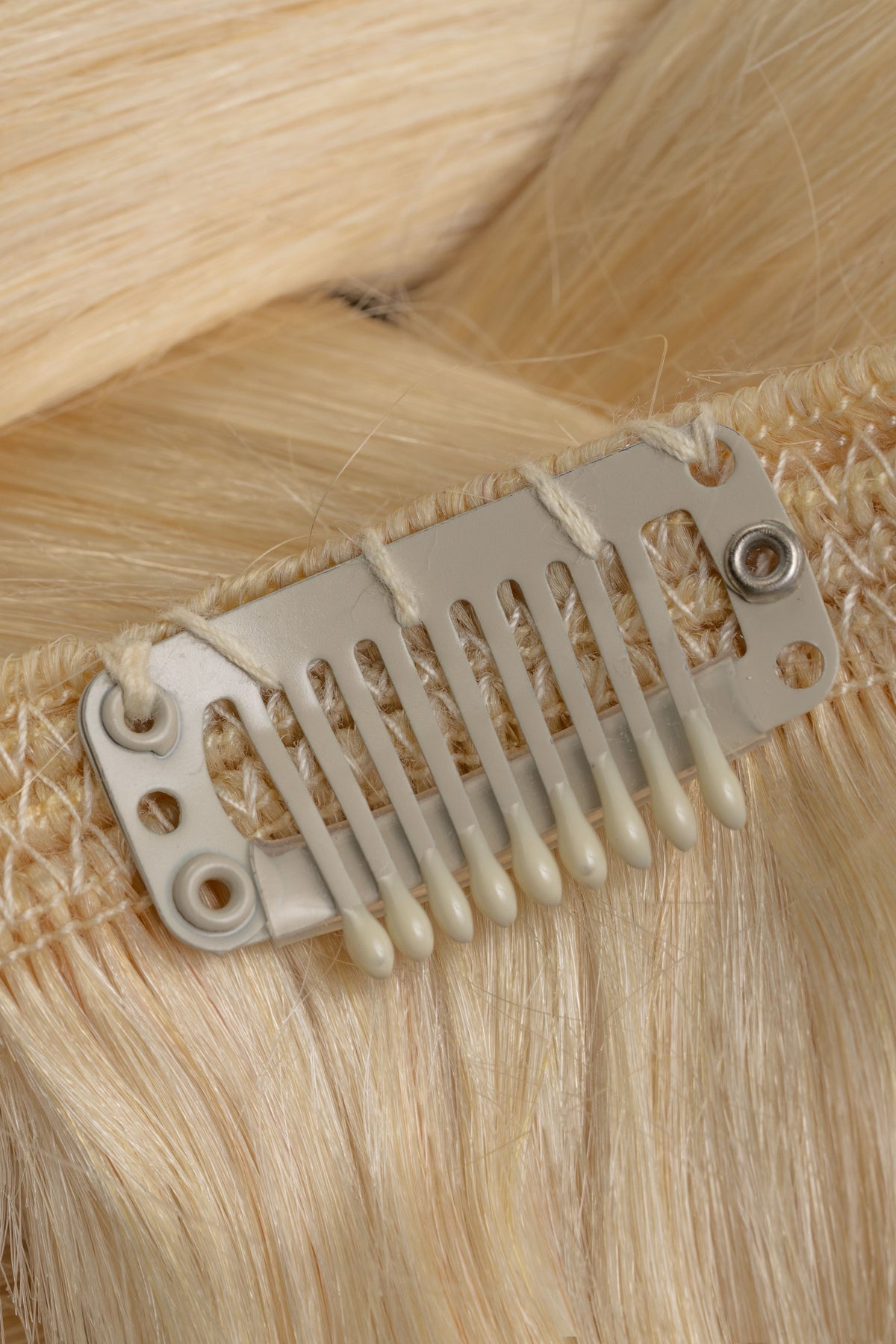 300 Gramm Clip in Extensions Platinblond